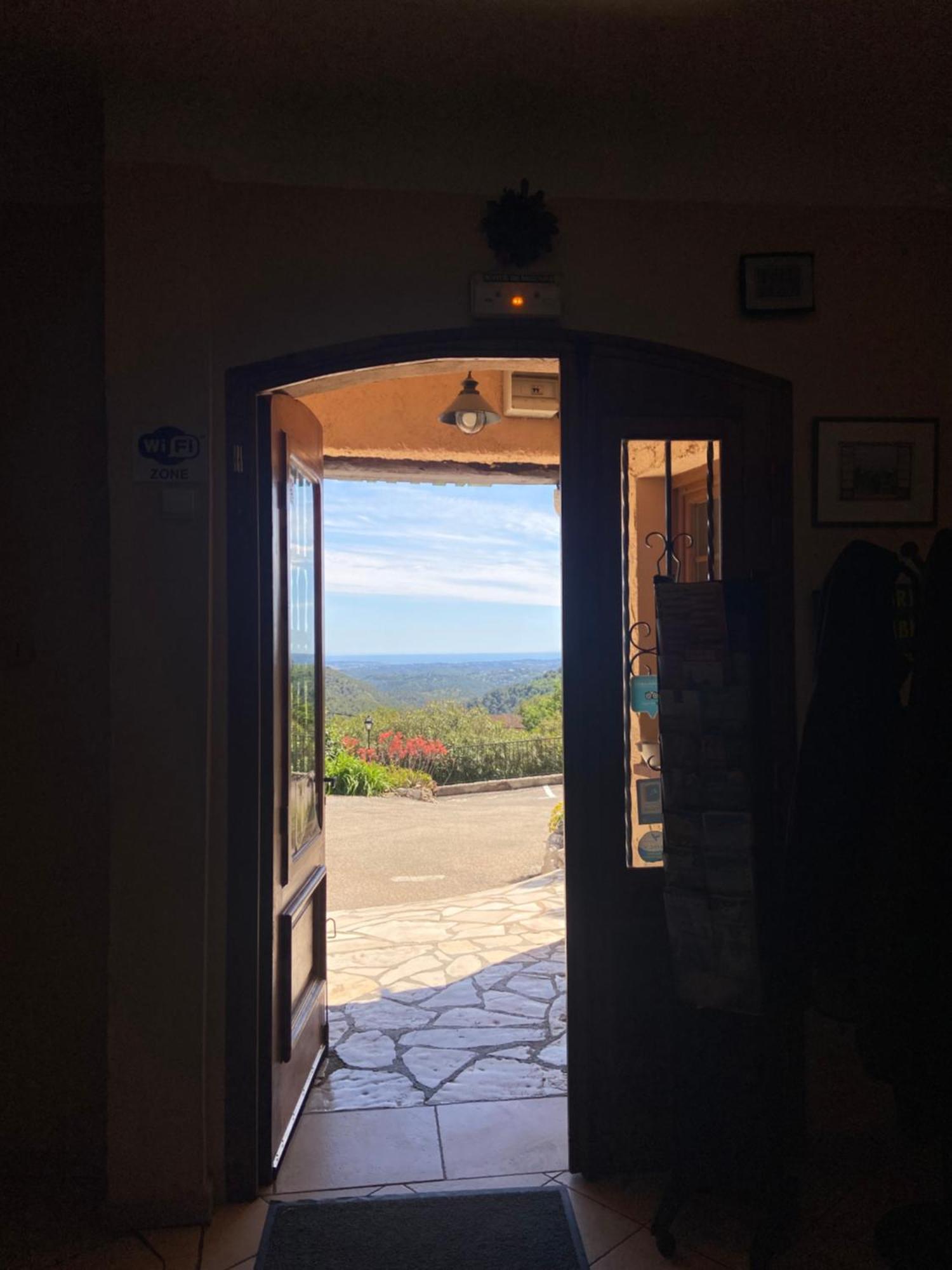 Hotel Les Belles Terrasses Tourrettes-sur-Loup Exteriér fotografie